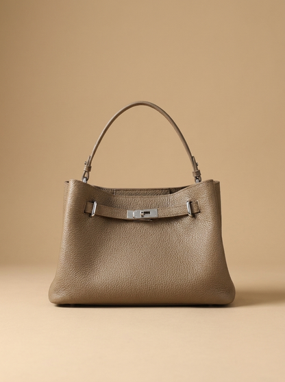 Héloïse Leather Shoulder Bag detail studio shot