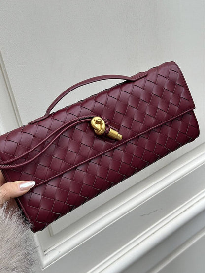 Adèle Woven Clutch